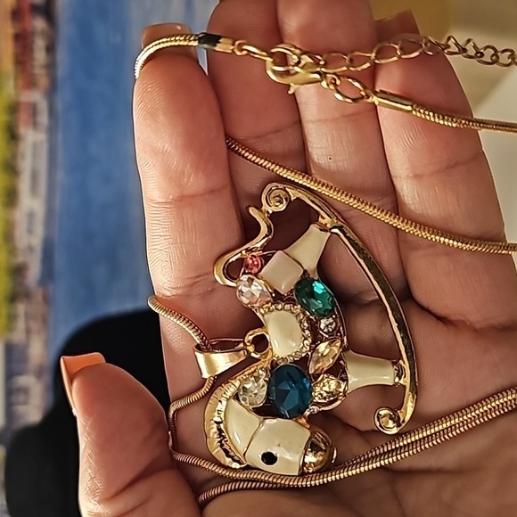 BETSEY JOHNSON COLOR CRYSTAL ENAMEL RHINESTONE ROCKING HORSE PENDANT NECKLACE - Picture 4 of 4